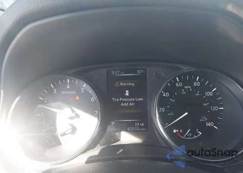 2017 Nissan Rogue S z USA, uszkodzony, nr VIN 5N1AT2MV6HC817931